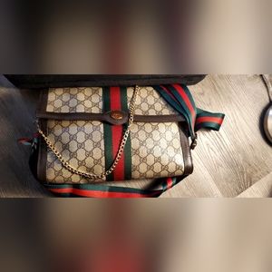 **SOLD **(Authentic Gucci Handbag